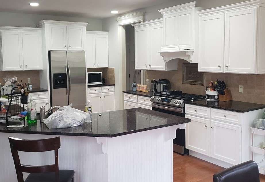 cabinet painting near Broadview Heights, ohio